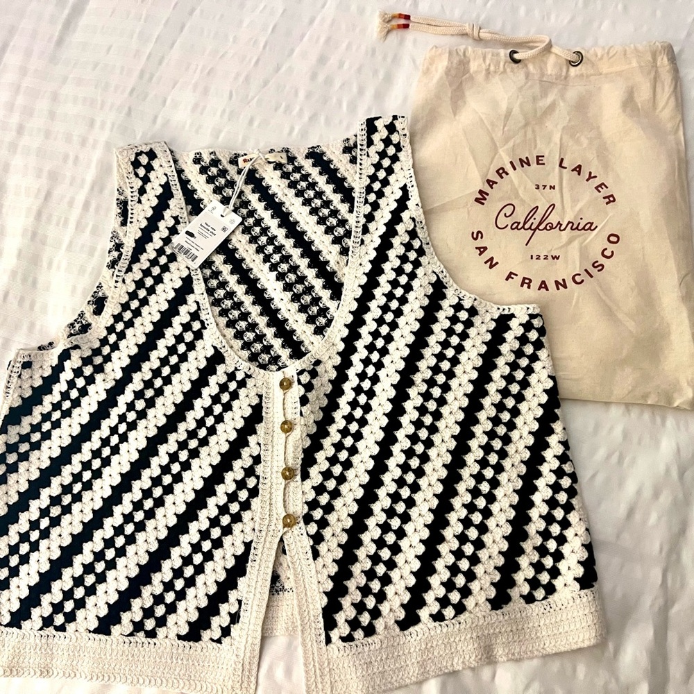 Marine Layer Black and White oasis sweater tank. NWT SZ LARGE - Picture 3 of 5